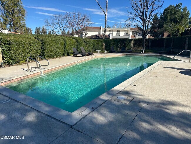 Building Photo - 3719 Summershore Ln