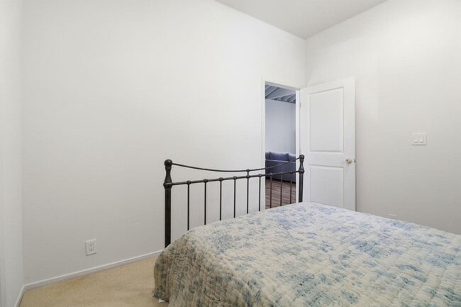 Building Photo - 64 Alejandra Ave