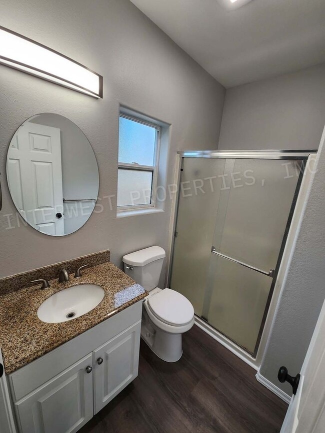 Building Photo - Super Cute 3+ Bd 2ba Ranch Style Home With...