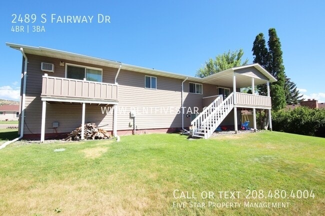 Building Photo - 2489 S Fairway Dr