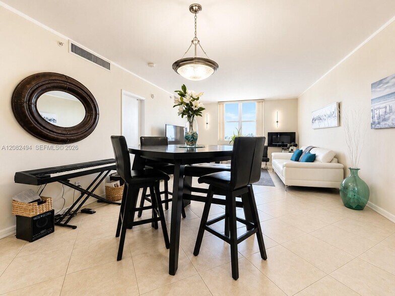 Building Photo - 3001 S Ocean Dr