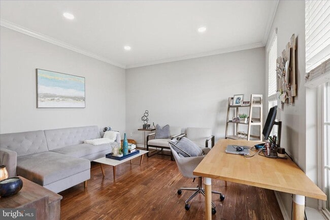 Building Photo - 6711 Selbourne Ln