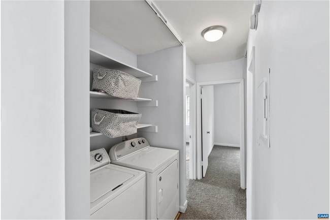 Building Photo - Two Bedroom Apartment Available At Barracks West