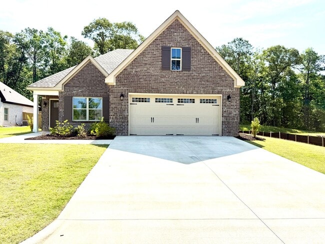 Building Photo - Wonderful 4 bedroom home