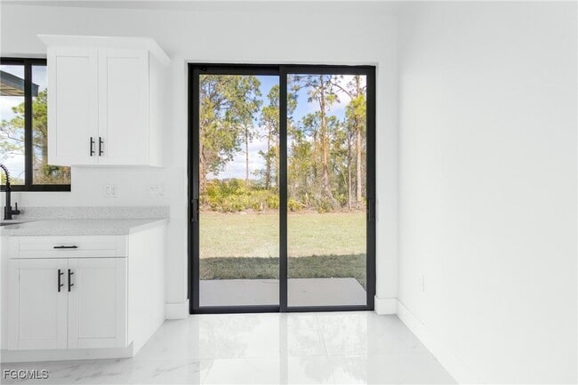 Building Photo - 3004 2nd St W