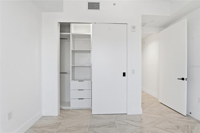 Building Photo - 777 3rd Ave N