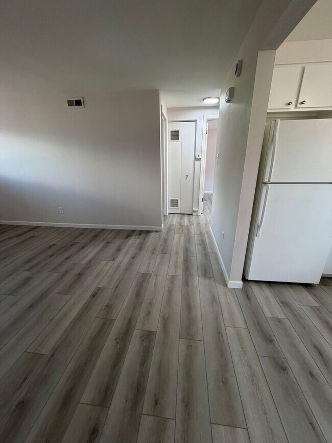 Building Photo - 1809 Eagle View Dr