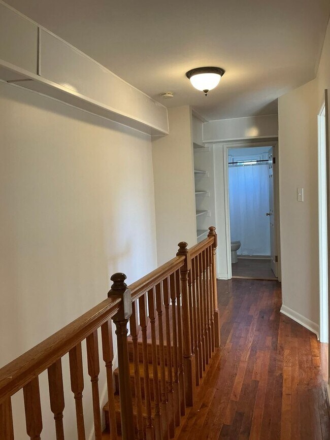 Building Photo - 604 Erford Rd