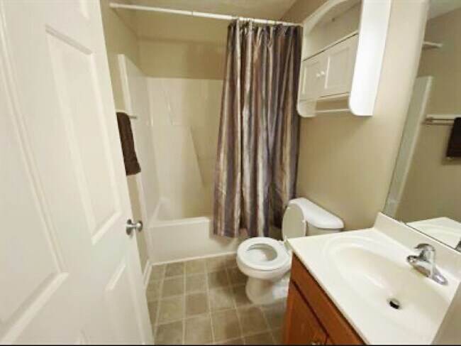 Building Photo - 5218 Malik Dr