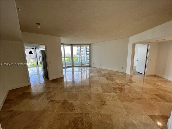 Building Photo - 21055 Yacht Club Dr