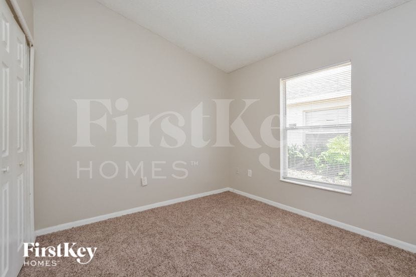 Building Photo - 7431 Little Pond Ct