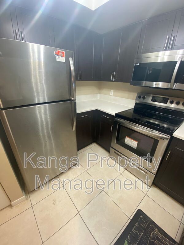 Building Photo - 4159 N Haverhill Rd