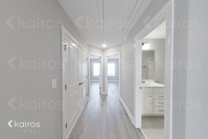 Building Photo - 3713 Oak Leaf Wy
