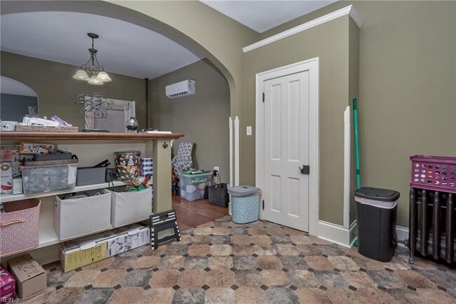Building Photo - Hampton Multi/BP_prop