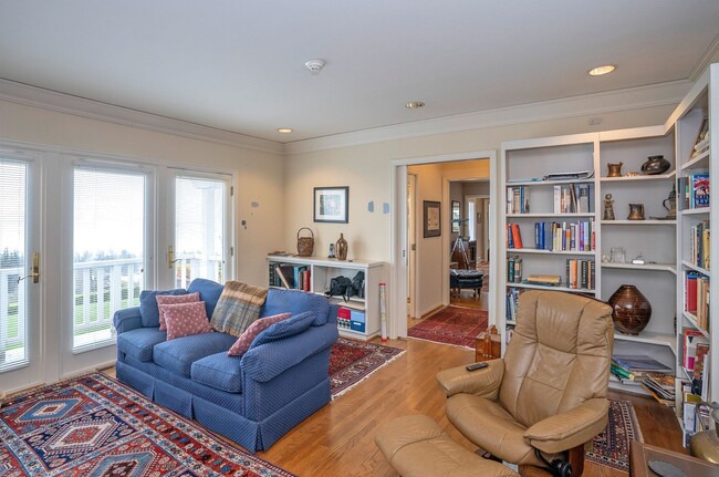 Building Photo - Stunning Home with Breathtaking Views in T...