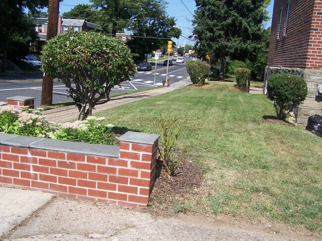 Building Photo - 8250 Mansfield Ave