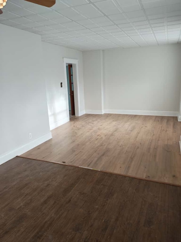 Building Photo - 411 Brook St