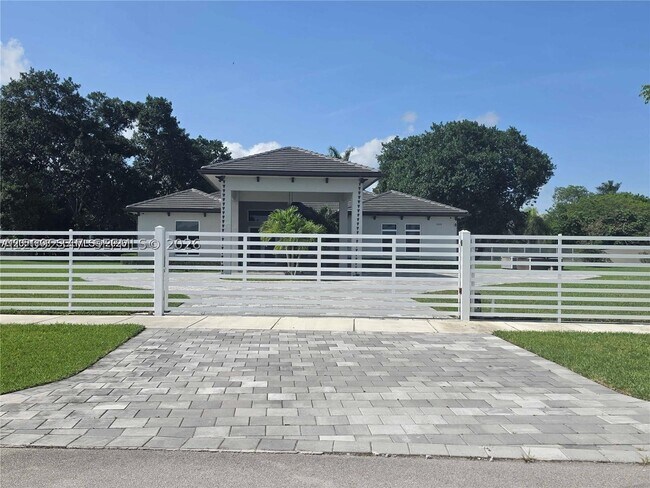 Building Photo - 17575 SW 280th St