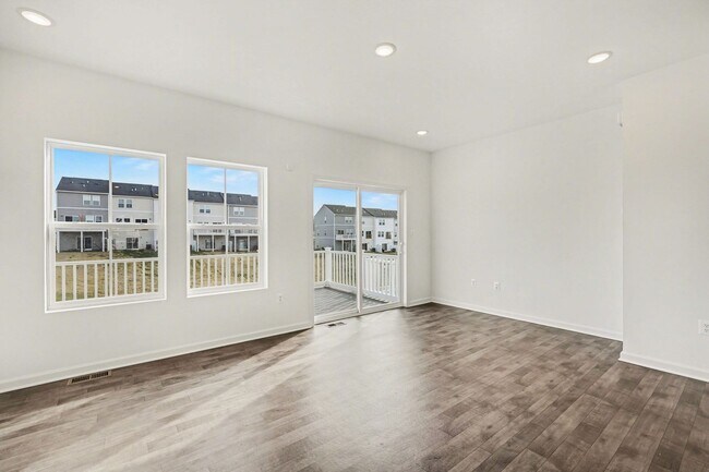 Building Photo - Built 2024 | Modern Townhome Near Fredericksburg – More Space, Better Value