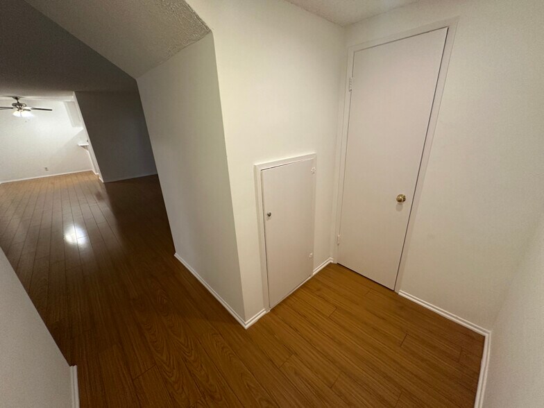 Building Photo - 1906 Pelham Ave