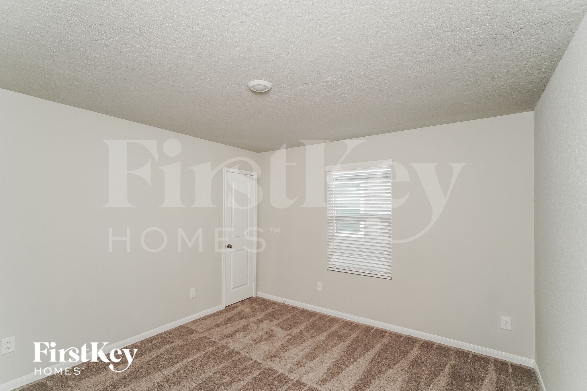 Building Photo - 2712 La Mundial St