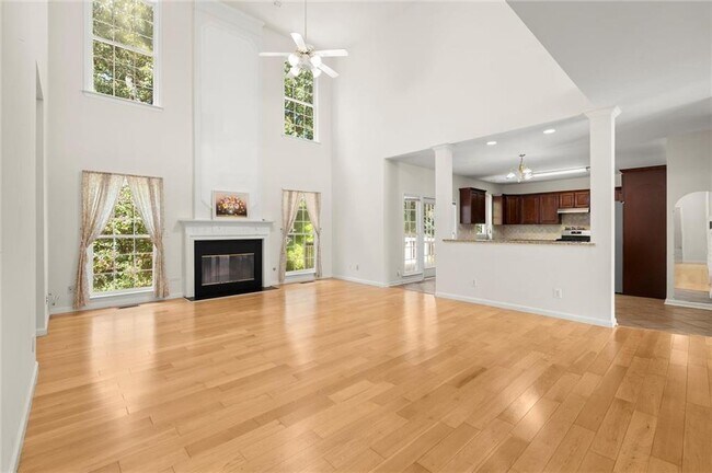 Building Photo - 1440 Grovehurst Dr