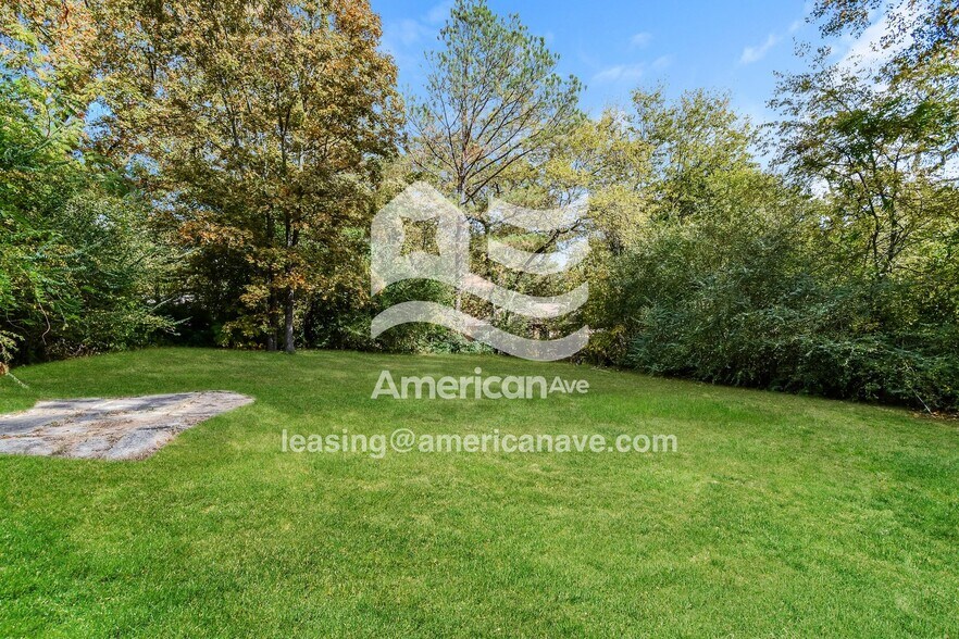 Building Photo - 1229 Birchwood St
