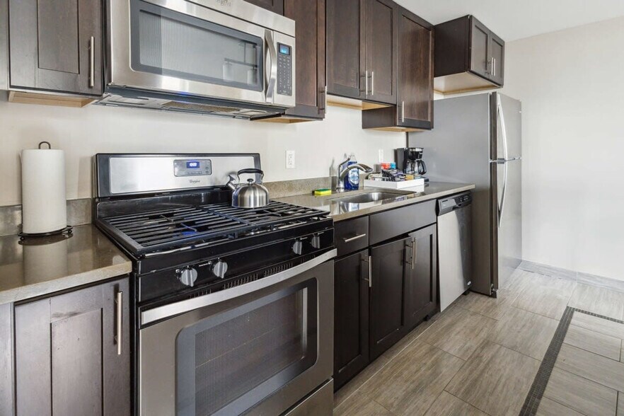 Building Photo - 1220 Griswold St