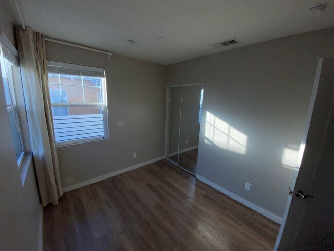 Building Photo - 5708 Colfax Ave