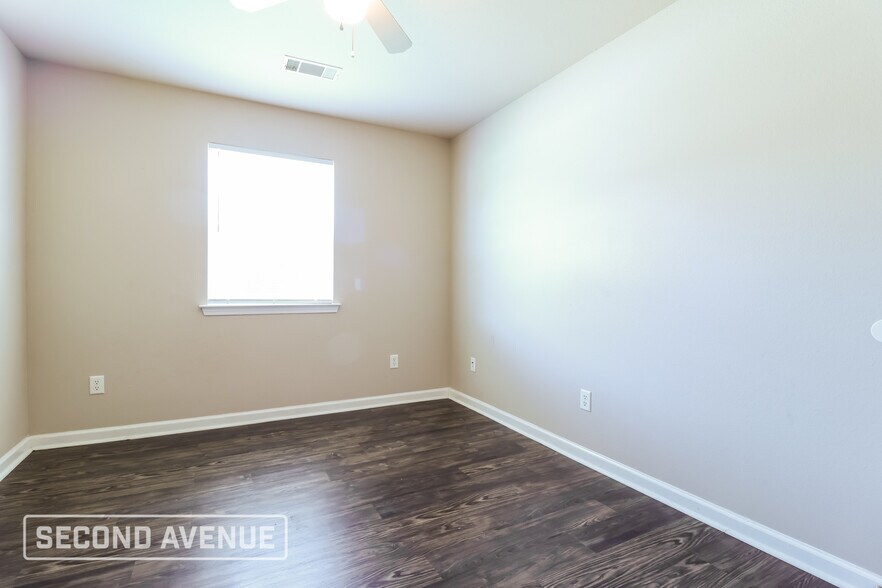 Building Photo - 209 Spring Branch Dr