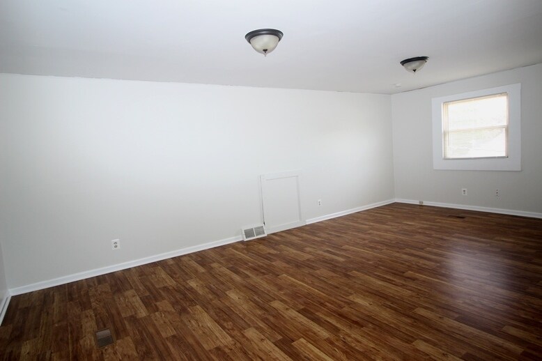 Building Photo - 21848 Nevada Ave