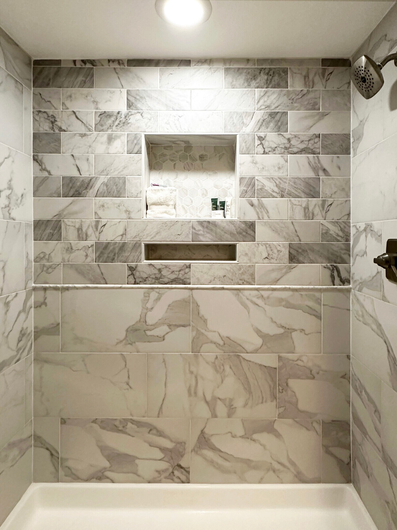 Building Photo - 1211 N. Miller Road