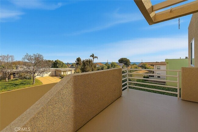 Building Photo - 33791 Mariana Dr