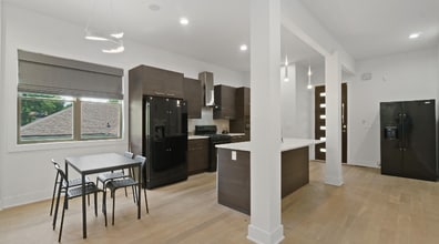 Building Photo - 210 Mathewson Pl SW