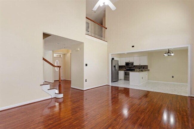 Building Photo - 14 Sandy Pond Ct
