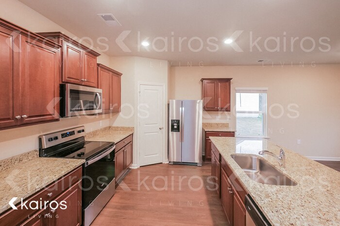 Building Photo - 1037 Pilgrim Ln