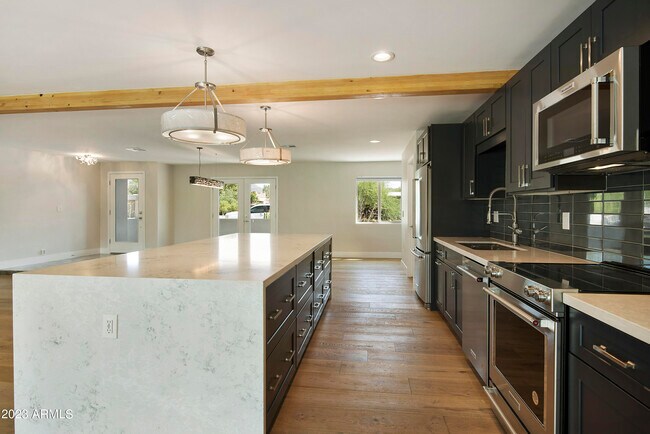 Building Photo - 3318 E Onyx Ave