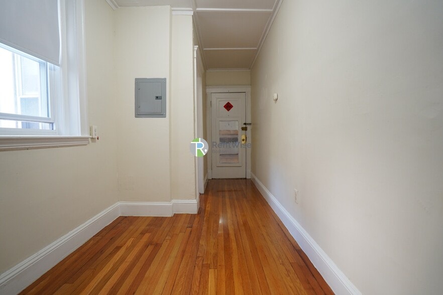 Building Photo - 1179 Boylston St