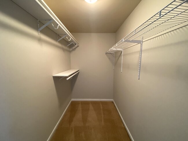 Building Photo - 406 Arbor Oaks Dr