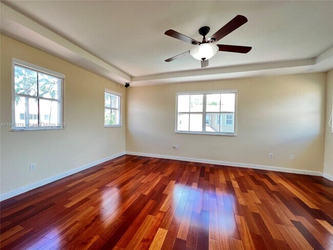 Building Photo - 8034 NW 111th Ct