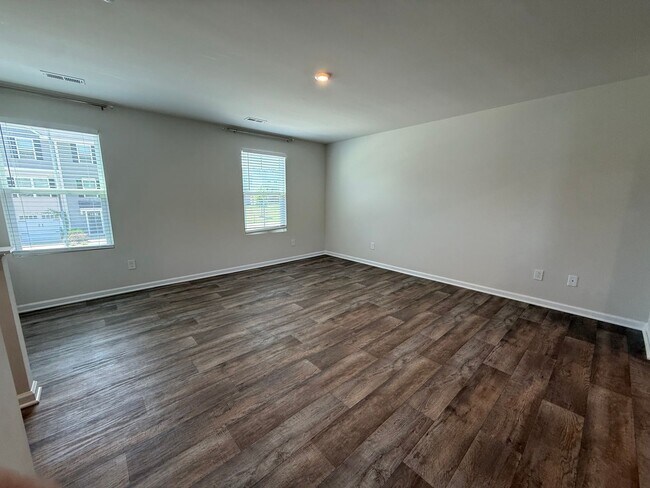 Building Photo - 306 Parkridge Wy