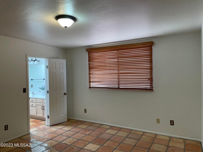 Building Photo - 11865 N Copper Butte Dr