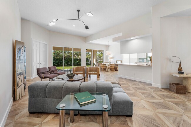 Building Photo - 8308 Rosalie Ln