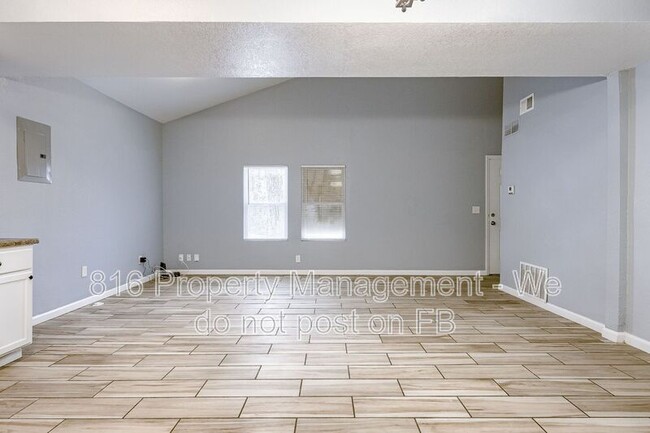 Building Photo - 6901 Jackson Ave