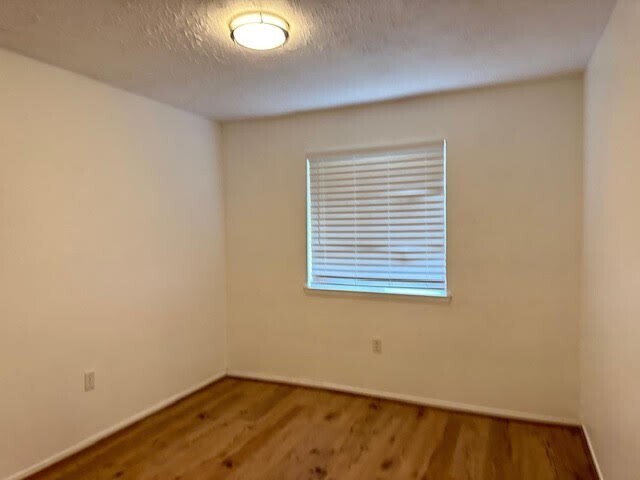 Building Photo - 3315 Honey Creek Dr