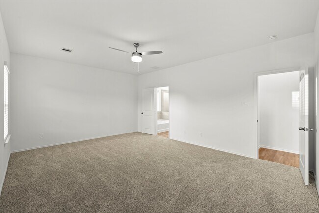 Building Photo - 6023 Ginevra Summers Dr