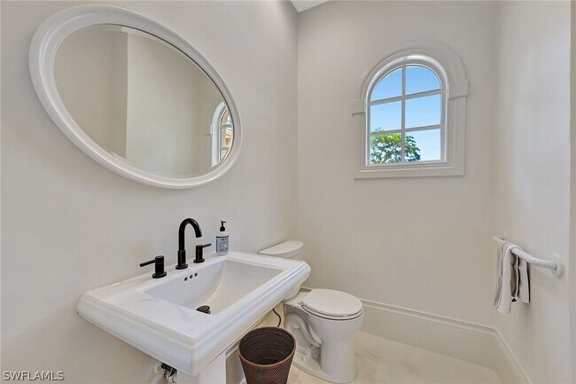 Building Photo - 2052 Isla Vista Ln