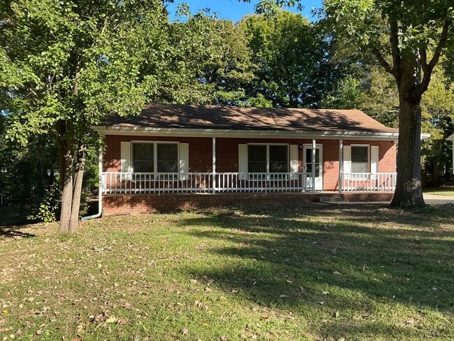 Building Photo - 1705 Setter Rd