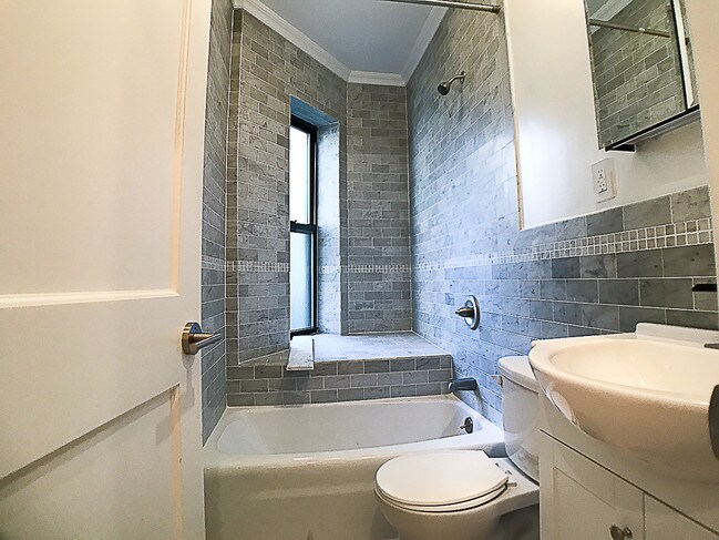Floorplan - 33 West 63rd Street