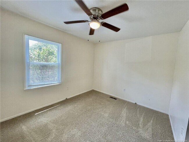 Building Photo - 717 Rockwood Dr